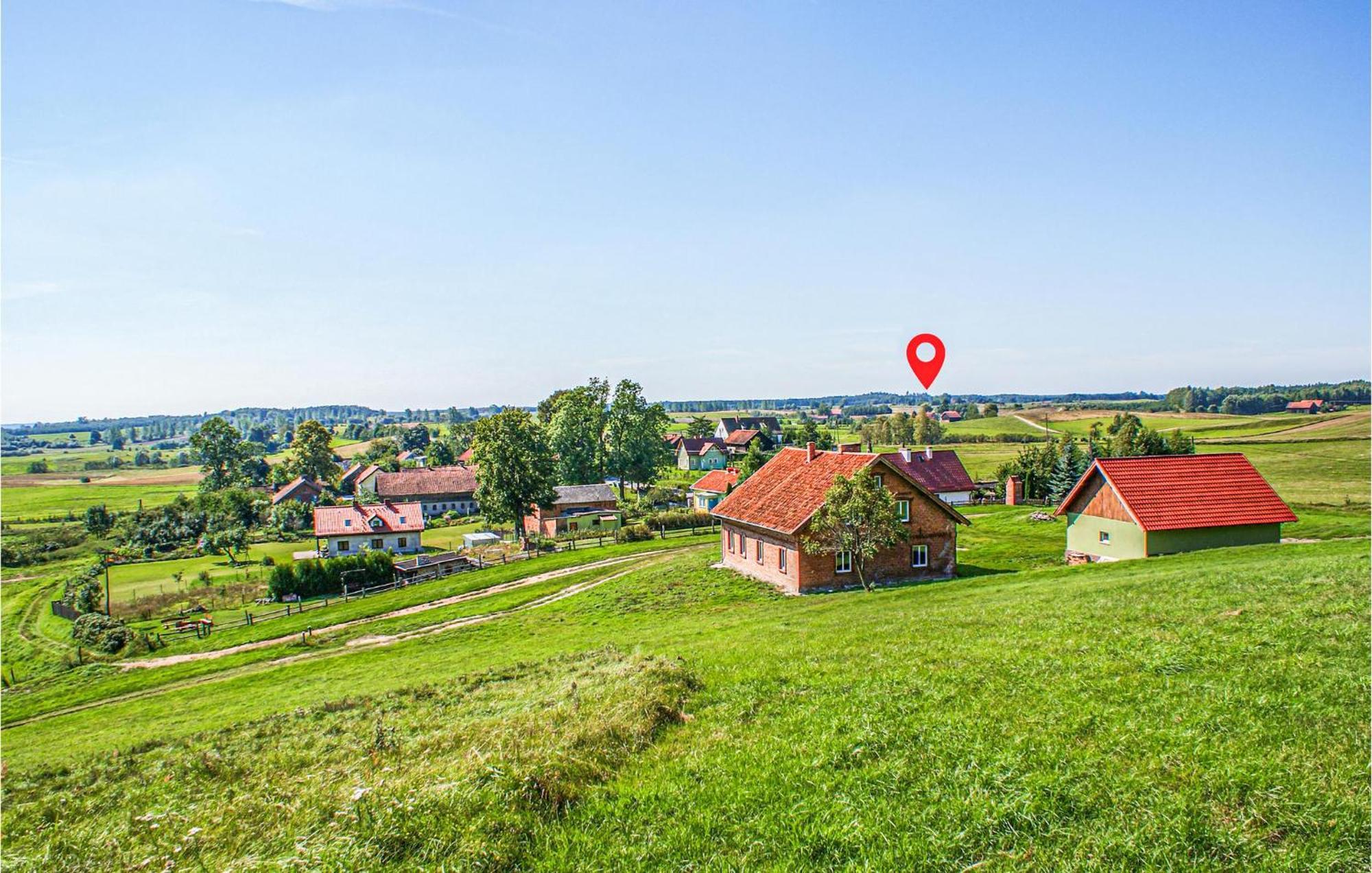 4 Bedroom Amazing Home In Biskupiec Biesowko Bagian luar foto